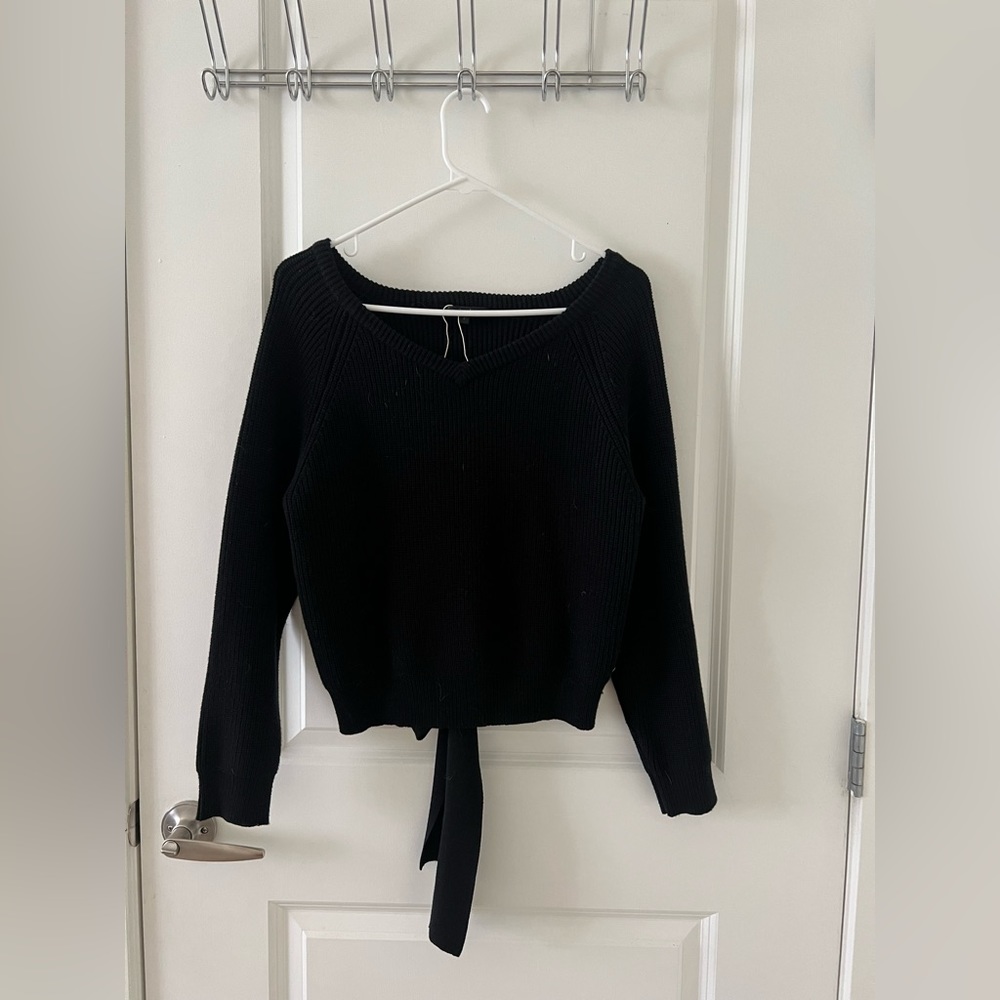 Black Open-back Sweater